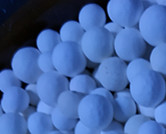西安氧化铝球回收公司/氧化铝球回收报价图片