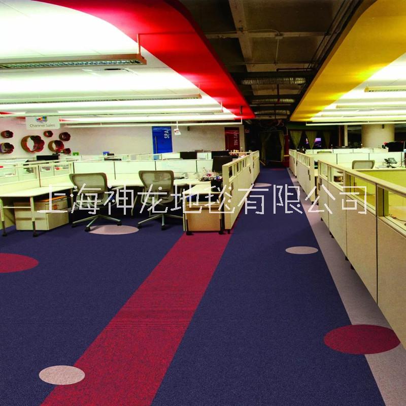 纯色PVC底方块地毯总经理办公室会议室地毯整铺商用拼接片毯