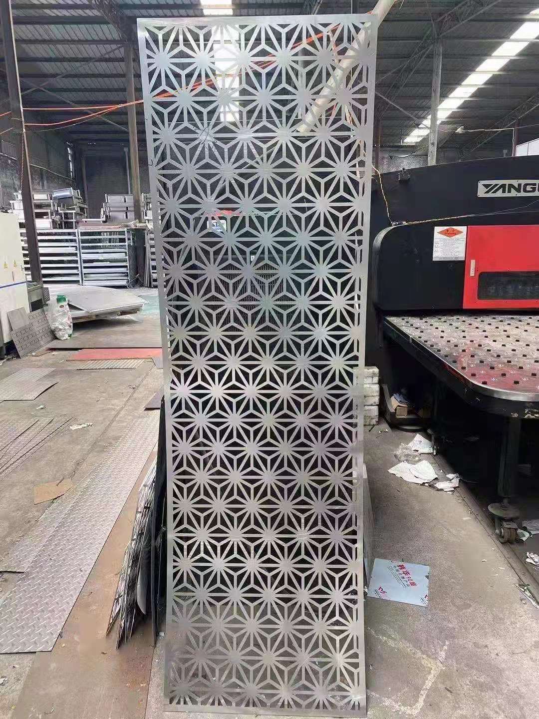 上海 铝板加工厂_镂空铝单板 穿孔铝板大型定制厂家