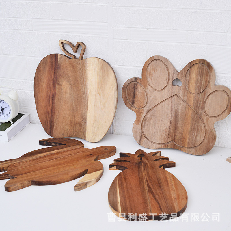 菏泽市儿童餐具厂家日式木质托盘 家用卡通儿童餐具辅食盘动物造型木质水果面包盘