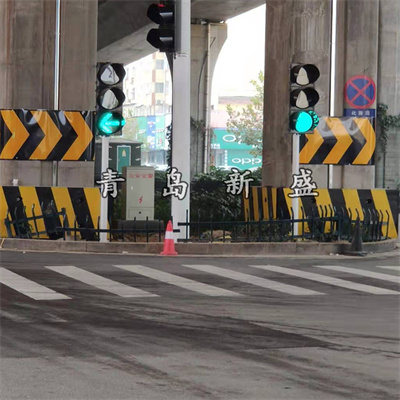 青岛市停车场桥墩 复合材料防护装置厂家新盛定制 立交桥 停车场桥墩 复合材料防护装置