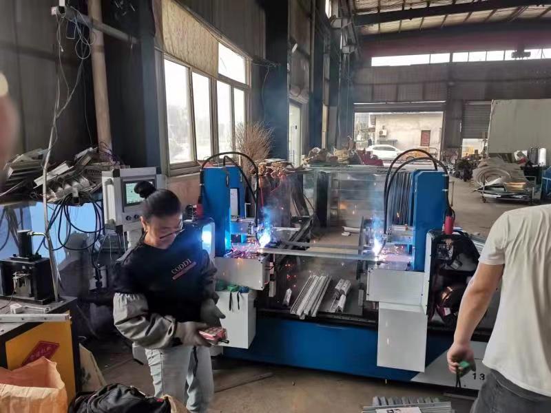 北京角铁法兰自动焊-加工-厂家供应-报价-生产制造图片