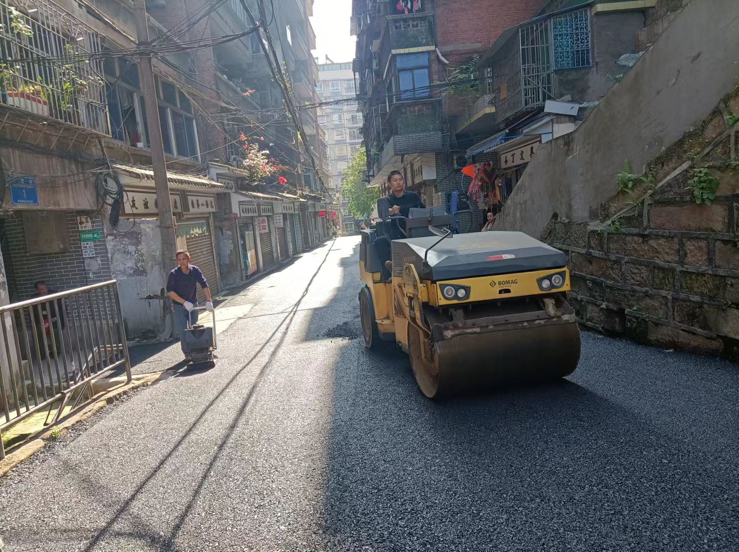 重庆沥青道路施工修补维修恢复修复-咨询服务