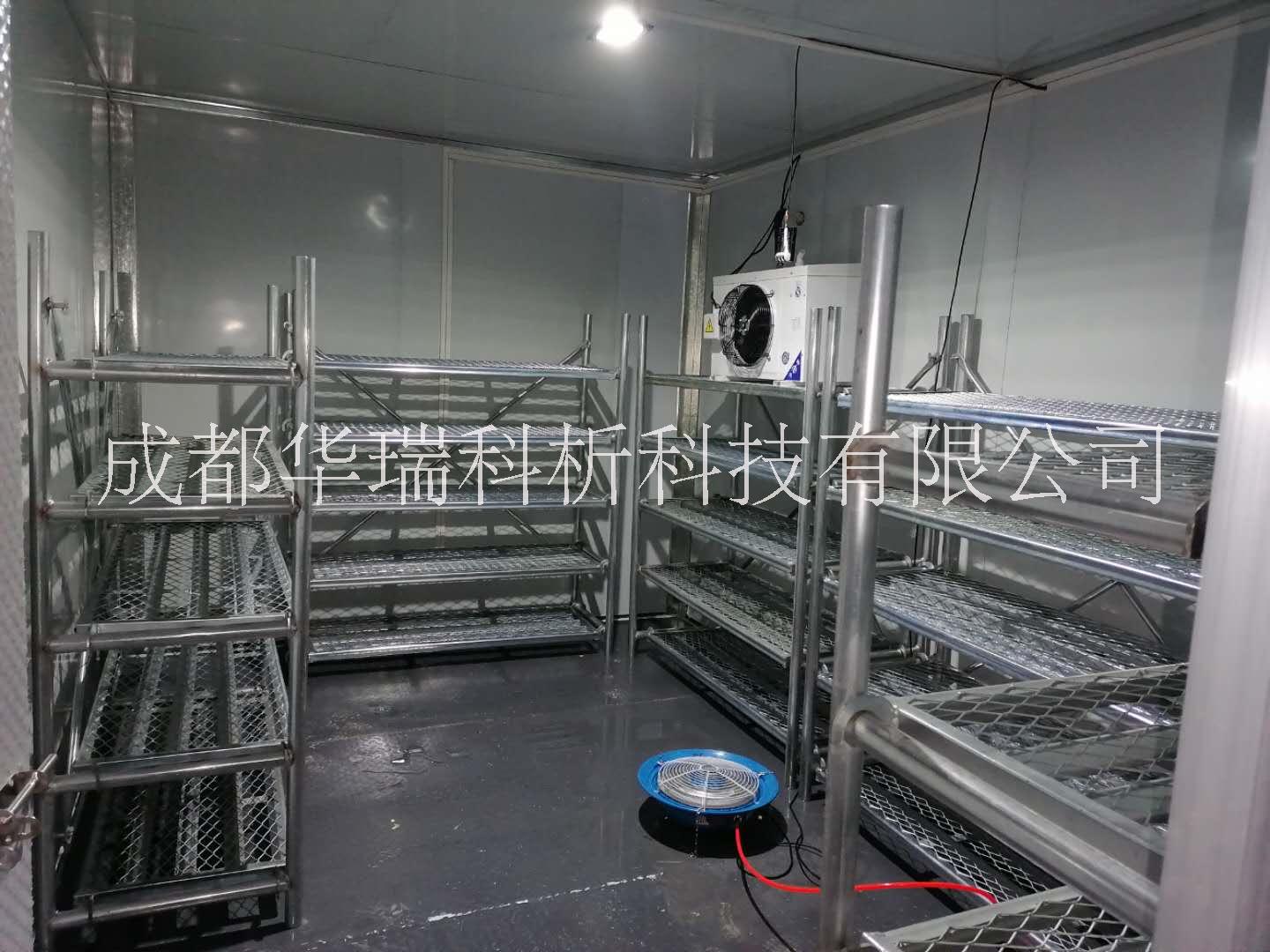 成都6X3m集装箱恒温恒湿标养室6X3米集装箱标养室含恒温恒湿养护设备含养护架