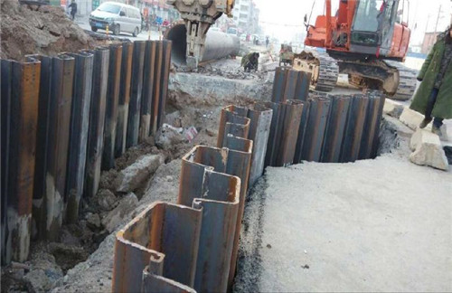 北京基础打钢板桩支护技术68605820基坑管廊钢板桩护坡钢板桩施工图片