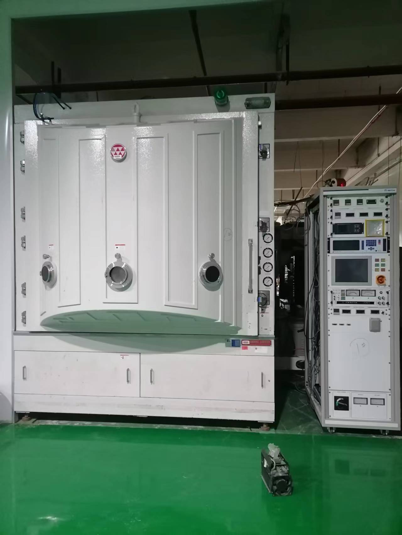 二手韩国UNIVAC-2050联合真空电镀膜机含保修安装培训图片
