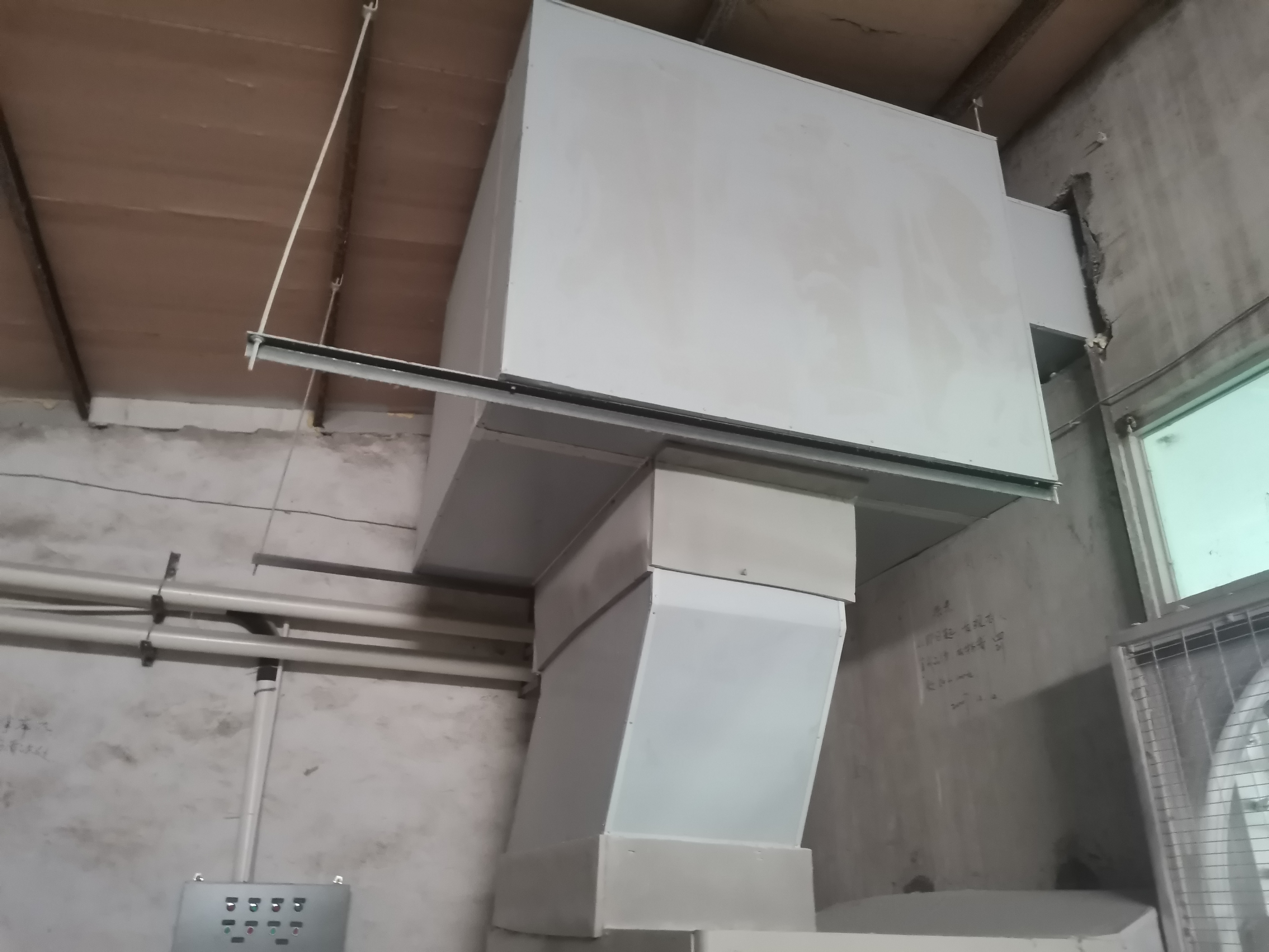 广州市水冷柜机厂家广州工厂车间中央空调设计与施工 车间冷负荷计算 水冷柜机选型安装