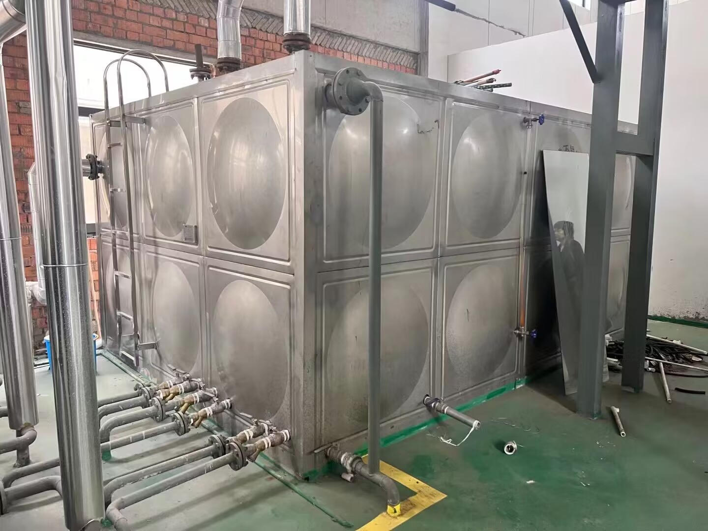 连云港市24立方不锈钢水箱厂家出售24立方不锈钢水箱