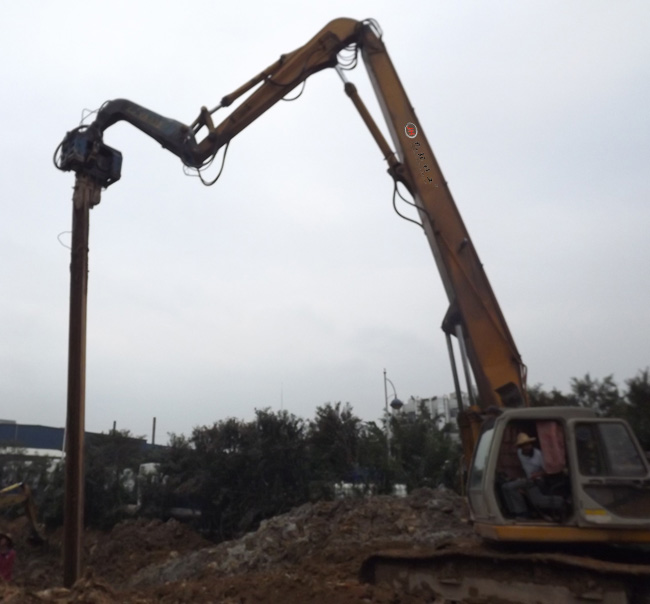 泰州EC360挖掘机打桩臂改装款式新颖图片