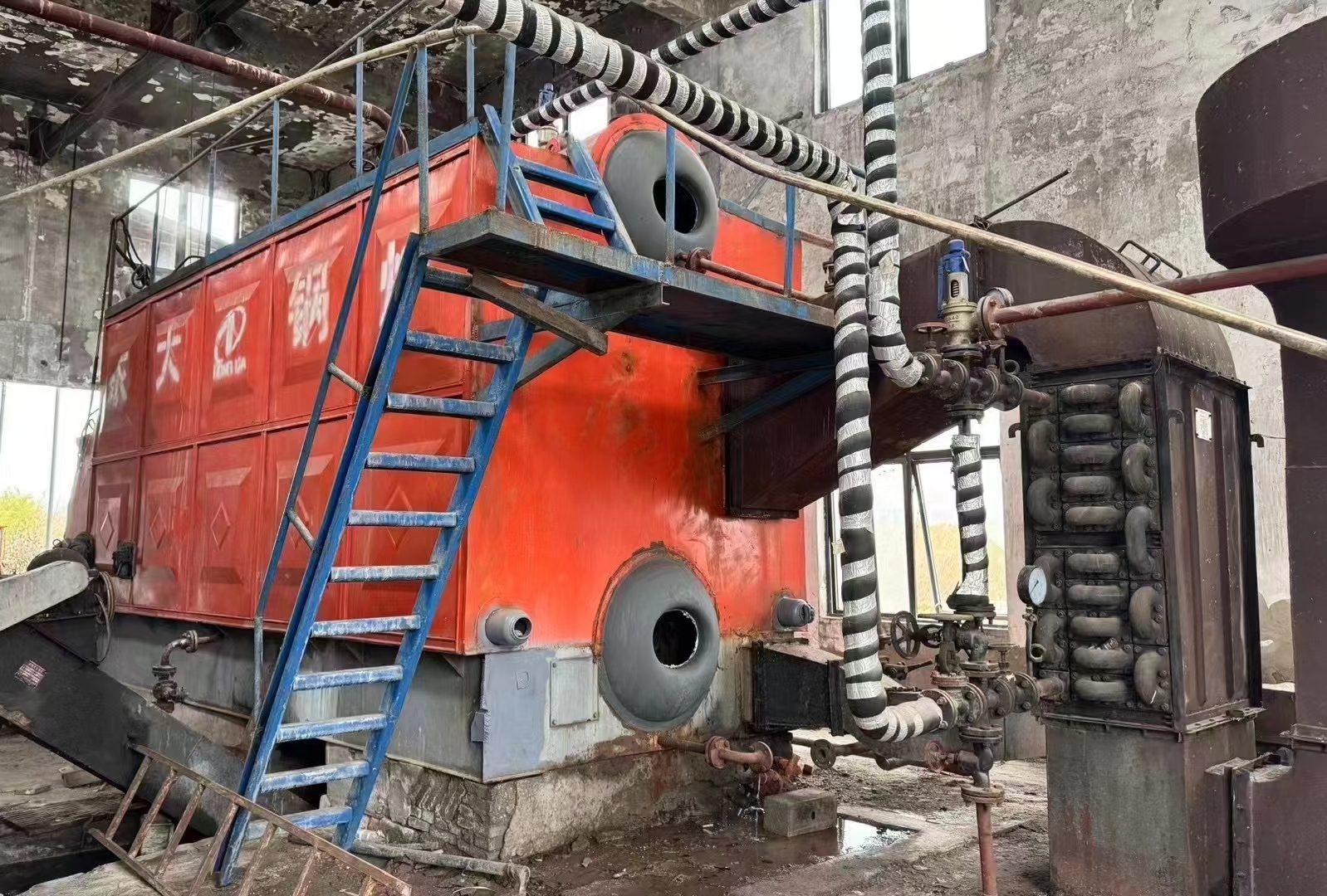 连云港市2015年徐州东大4吨13公斤生物质蒸汽锅炉厂家